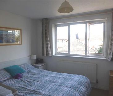 Goulding Close, Swindon - Photo 2