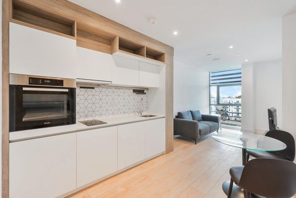 Studio to rent - Photo 1