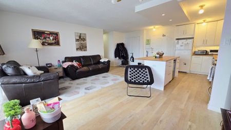 For Lease - 1964 Main Street Unit# 904, Hamilton, Ontario - Photo 3