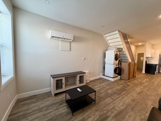 For Lease - 537 Talbot Street Unit# 3, St. Thomas, Ontario - Photo 1