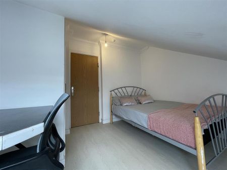 5 bedroom apartment to rent - Photo 5