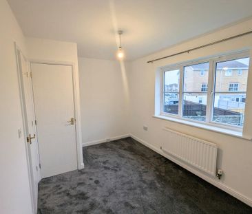 2 bedroom semi-detached house to rent - Photo 5