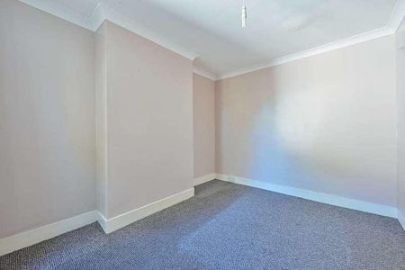 Cassio Road, Wd, Watford, WD18 - Photo 2