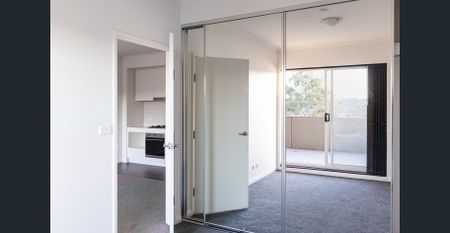 Lake and Mountain Views - Photo 2