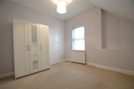 Blenheim Crescent, South Croydon, CR2 - Photo 2