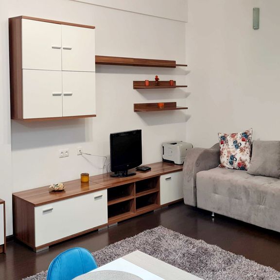 Apartament de inchiriat in Ploiesti, zona Nord -Cartier Evocasa - Photo 1