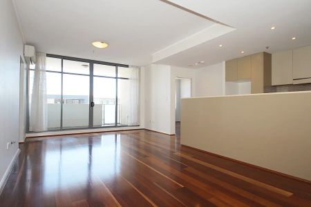“Modern & Spacious Two Bedroom Apartment” - Photo 5