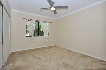 Large family home in Seabreeze Estate - Photo 3