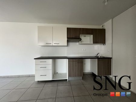 T3 AVEC BALCON ET PARKING - Photo 4