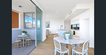 Brand New Apartment with 2 Carparks! - Photo 3