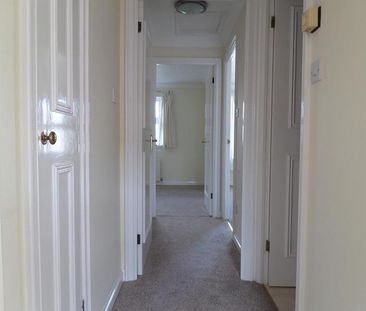 2 bedroom apartment to rent Hamble - Photo 2