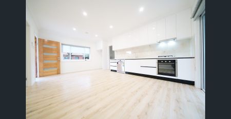 Two-Bedroom Granny Flat in a Convenient Castle Hill Location - Photo 3
