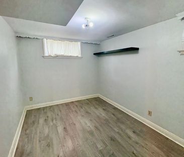For Lease - 62 Richardson Avenue, Toronto, Ontario - Photo 2