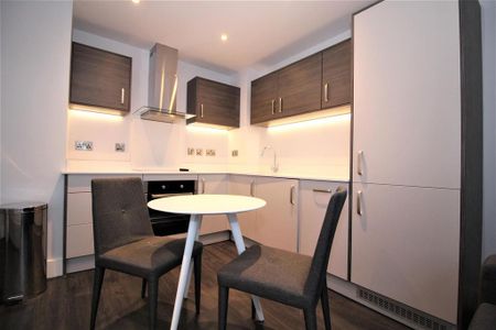 Studio to rent - Photo 3