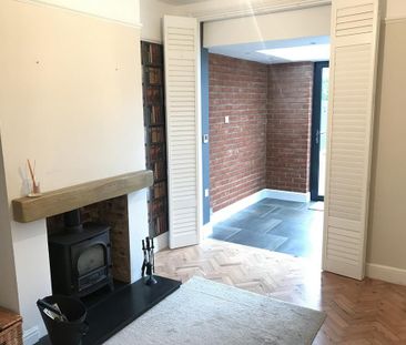 3 bedroom detached house to rent - Photo 2