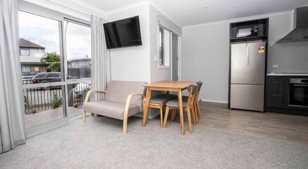 Furnished bedroom, electricity and wifi included! - Photo 4