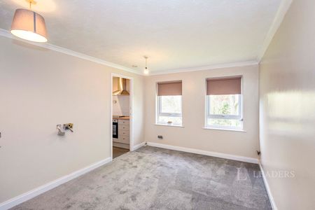 studio to rent Celia Close, Waterlooville, Hampshire, PO7 - Photo 5