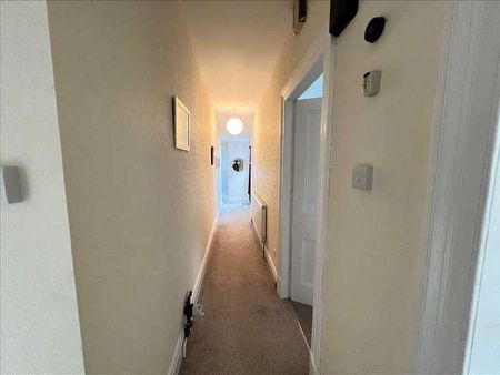 Prince Of Wales Terrace, Scarborough, YO11 - Photo 3