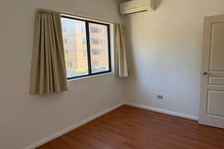“Bright 3 Bedroom Apartment in Prime Hurstville Location” - Photo 5