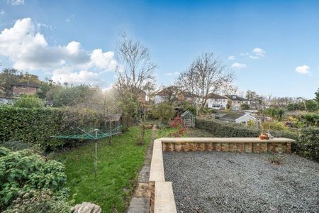 5 bedroom semi-detached house to rent - Photo 3