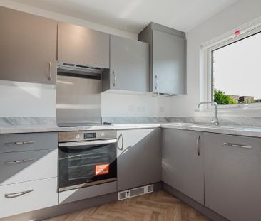 3 bedroom terraced house to rent - Photo 4