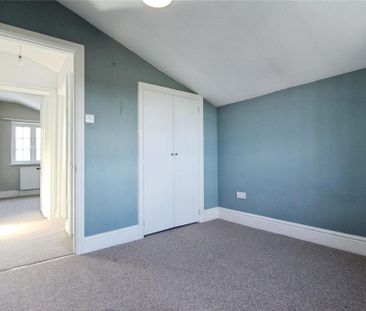 4 bedroom detached house to rent - Photo 6