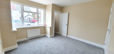 Bradley Road, Berkshire, SL1 - Photo 4