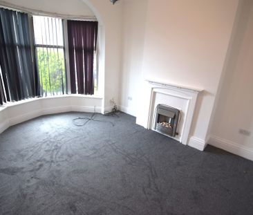 To Let 2 Bed Apartment - Photo 1