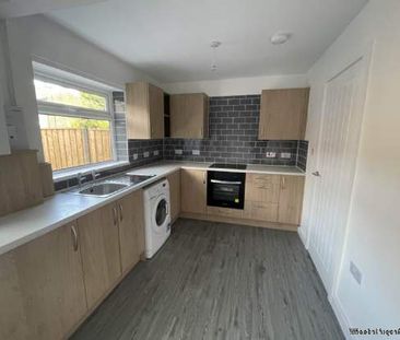 3 bedroom property to rent in Oldham - Photo 3