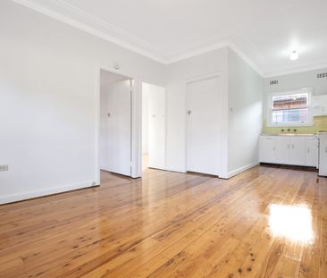 4/10 Frederick Street, WOLLONGONG NSW 2500 - Photo 2