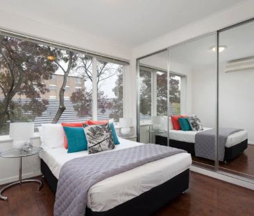 Light and Bright! - Photo 3