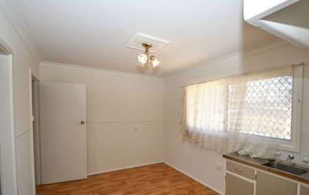 Cosy Three Bedroom in Pinjarra - Photo 3