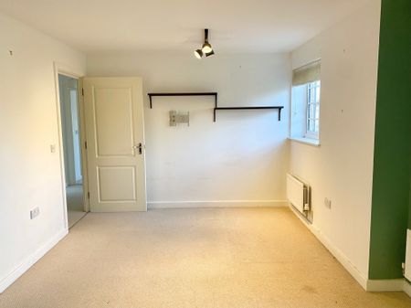 Scarlett Avenue, Aylesbury, Wendover - Photo 2