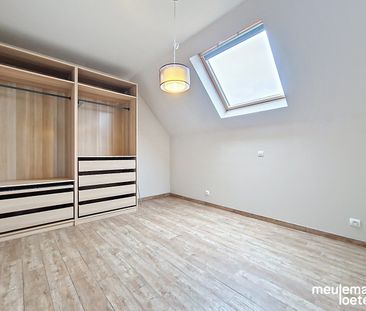 Rustig gelegen recent appartement met parking - Photo 2