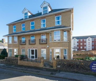 2 bedroom flat to rent - Photo 2