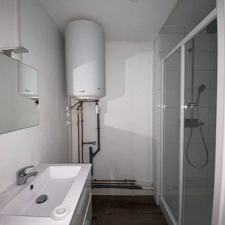 Location Appartement 2 pièces 27m² CAEN 14000 - Photo 3