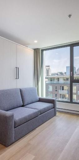 ✨ Loft meublé à louer – Bishop Embassy (Centre-ville de MTL) ✨ - Photo 1