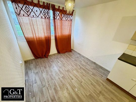 3 bedroom flat to rent - Photo 1