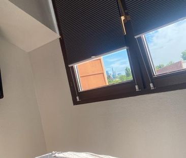 2ZKB Niederrad mit Skyline Blick - Foto 2