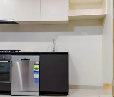 Secondary Bedroom - Photo 5