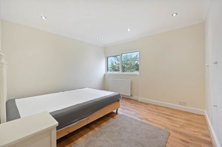 Price £508 pw - Available 03/02/2026 - Furnished - Photo 4
