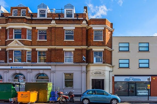 2 bedroom flat to rent - Photo 1