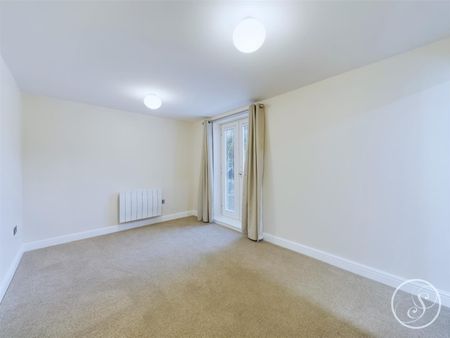 Highthorne Court, Shadwell - Photo 2