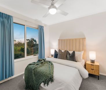 Peaceful Family Retreat in the Heart of Templestowe - Photo 4