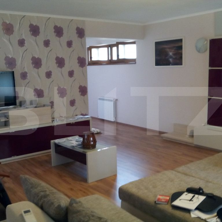Casa de inchiriat, 10 camere, 611 mp - Oradea - Fotografie 1