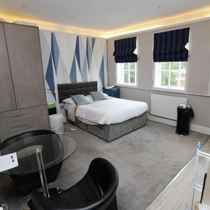 Studio to rent - Photo 1