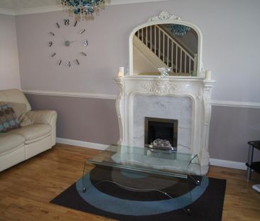 3 bedroom semi-detached house to rent - Photo 2