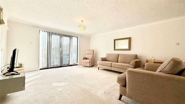 The Bungalow, Nestings, Jigs Lane North, Warfield, Bracknell, Berkshire, RG42 - Photo 1