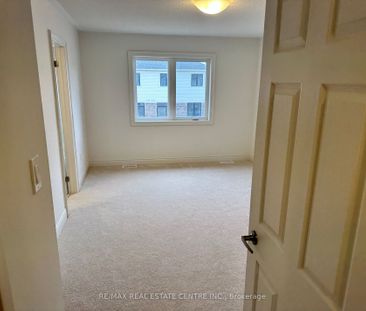 Semi-Detached Home For Lease | X8139066 - Photo 2