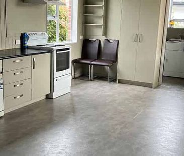 Three bedroom home - Photo 3